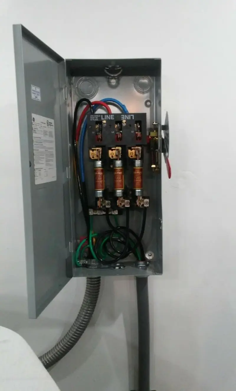 Three-phase disconnect switch installed for Electrical Wiring & Rewiring in Citrus Springs